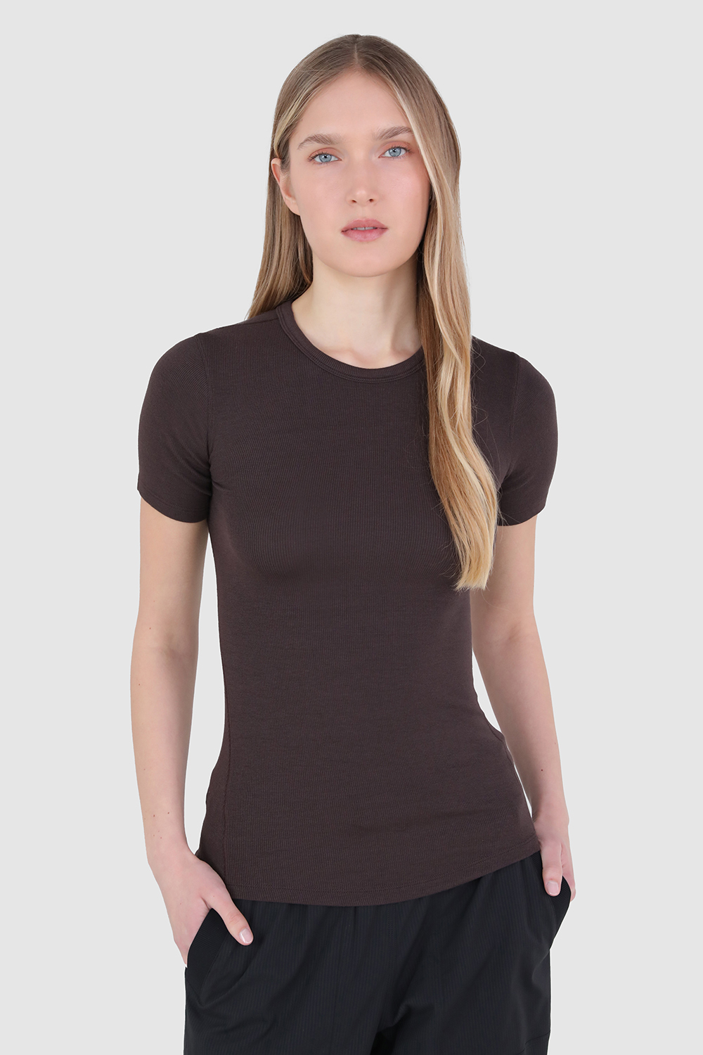 תמונת דוגמן קידמית של Hold Tight Short-Sleeve Shirt
